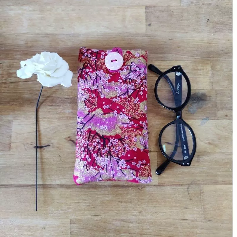 pochette lunette élégante