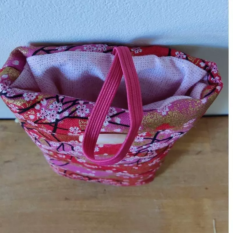 détail pochette lunette